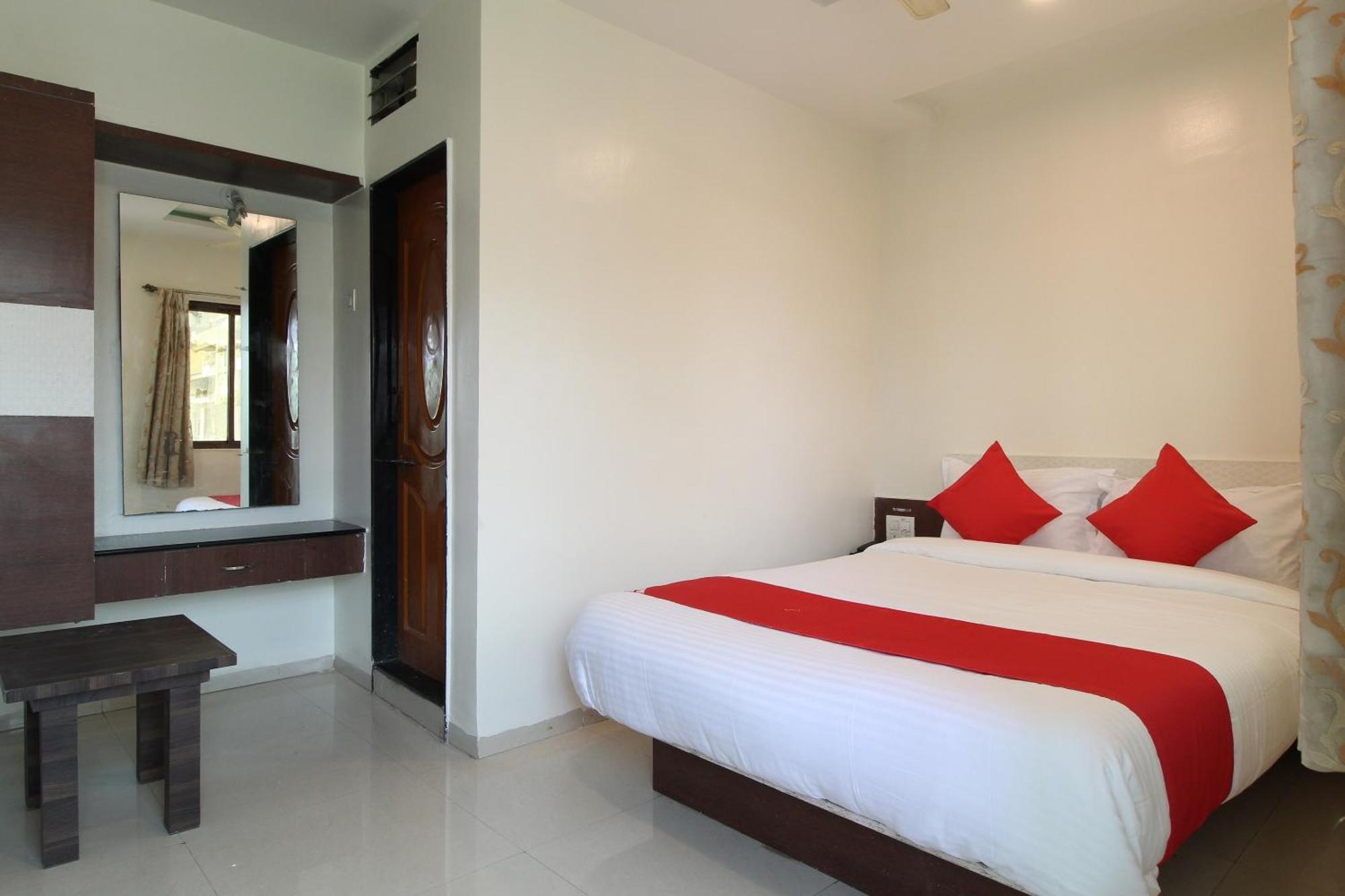 Hotel O New Pune Dehu Esterno foto